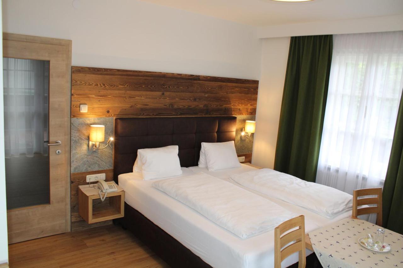 Hotel Rauscher - Das Naturteichparadies Bad Hofgastein Buitenkant foto