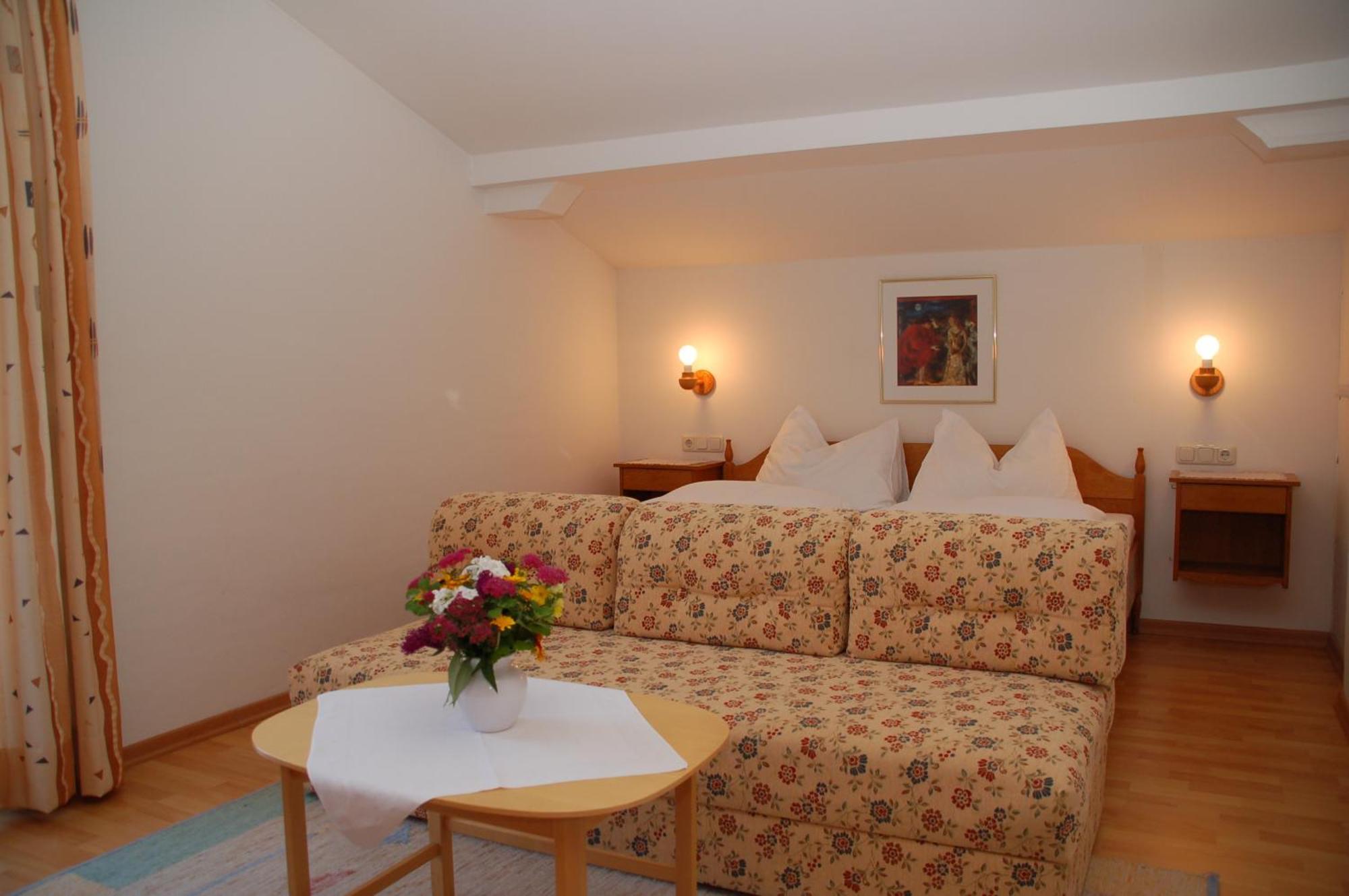 Hotel Rauscher - Das Naturteichparadies Bad Hofgastein Buitenkant foto