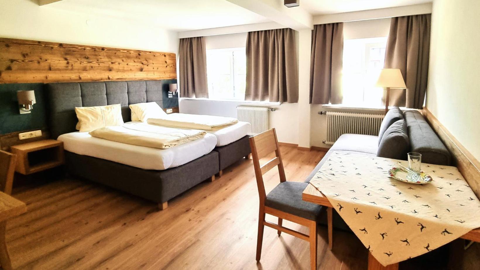Hotel Rauscher - Das Naturteichparadies Bad Hofgastein Buitenkant foto