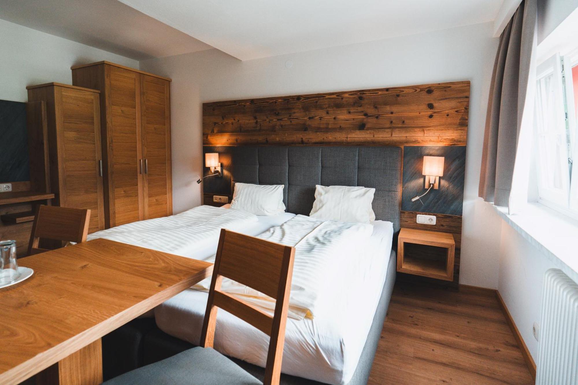 Hotel Rauscher - Das Naturteichparadies Bad Hofgastein Buitenkant foto