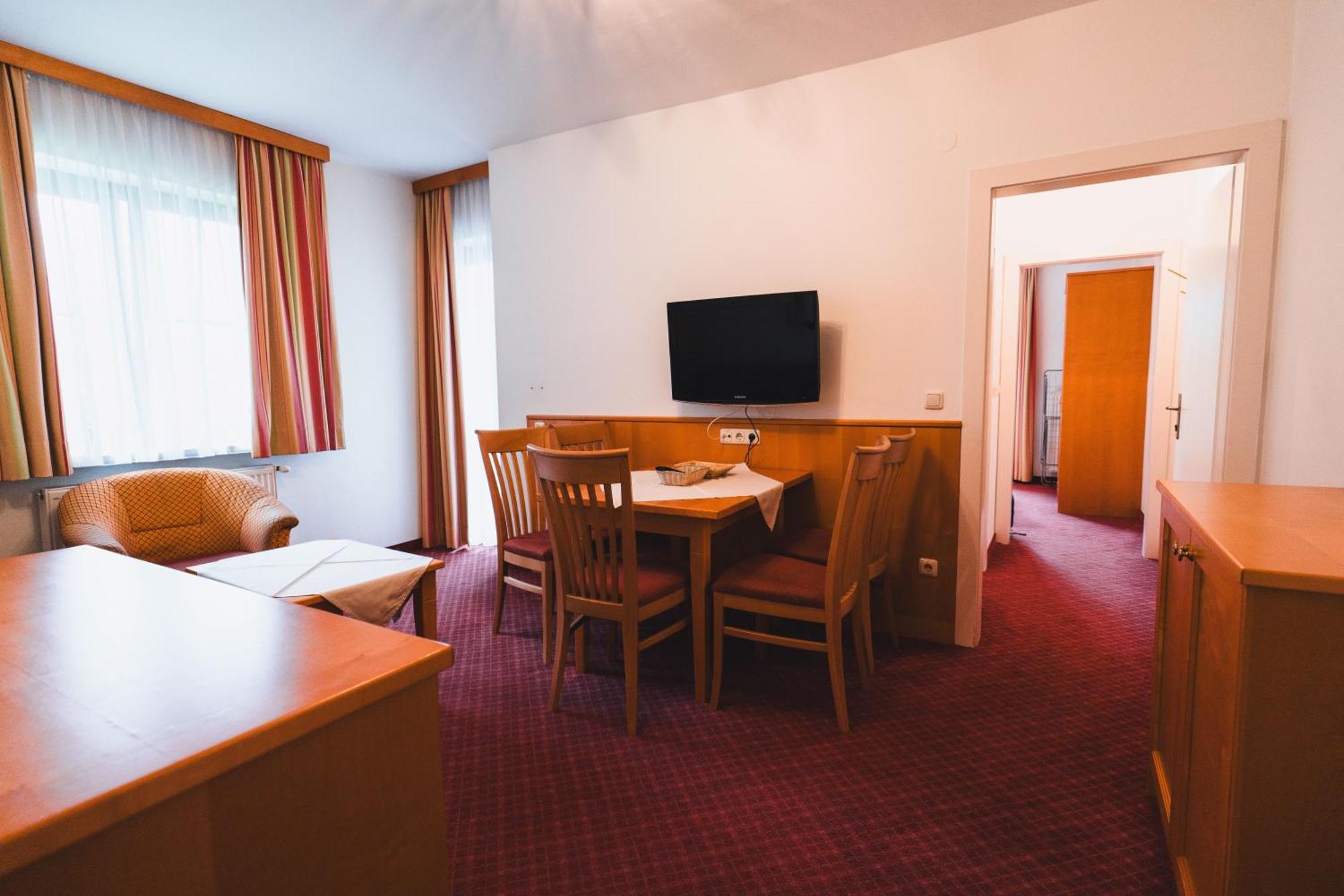 Hotel Rauscher - Das Naturteichparadies Bad Hofgastein Kamer foto