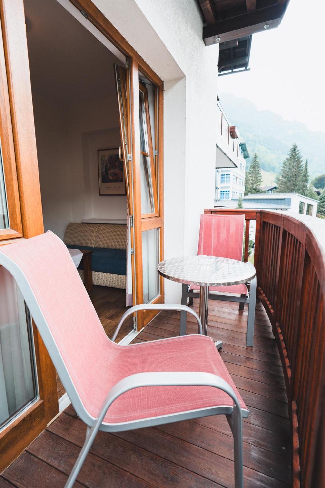 Hotel Rauscher - Das Naturteichparadies Bad Hofgastein Buitenkant foto
