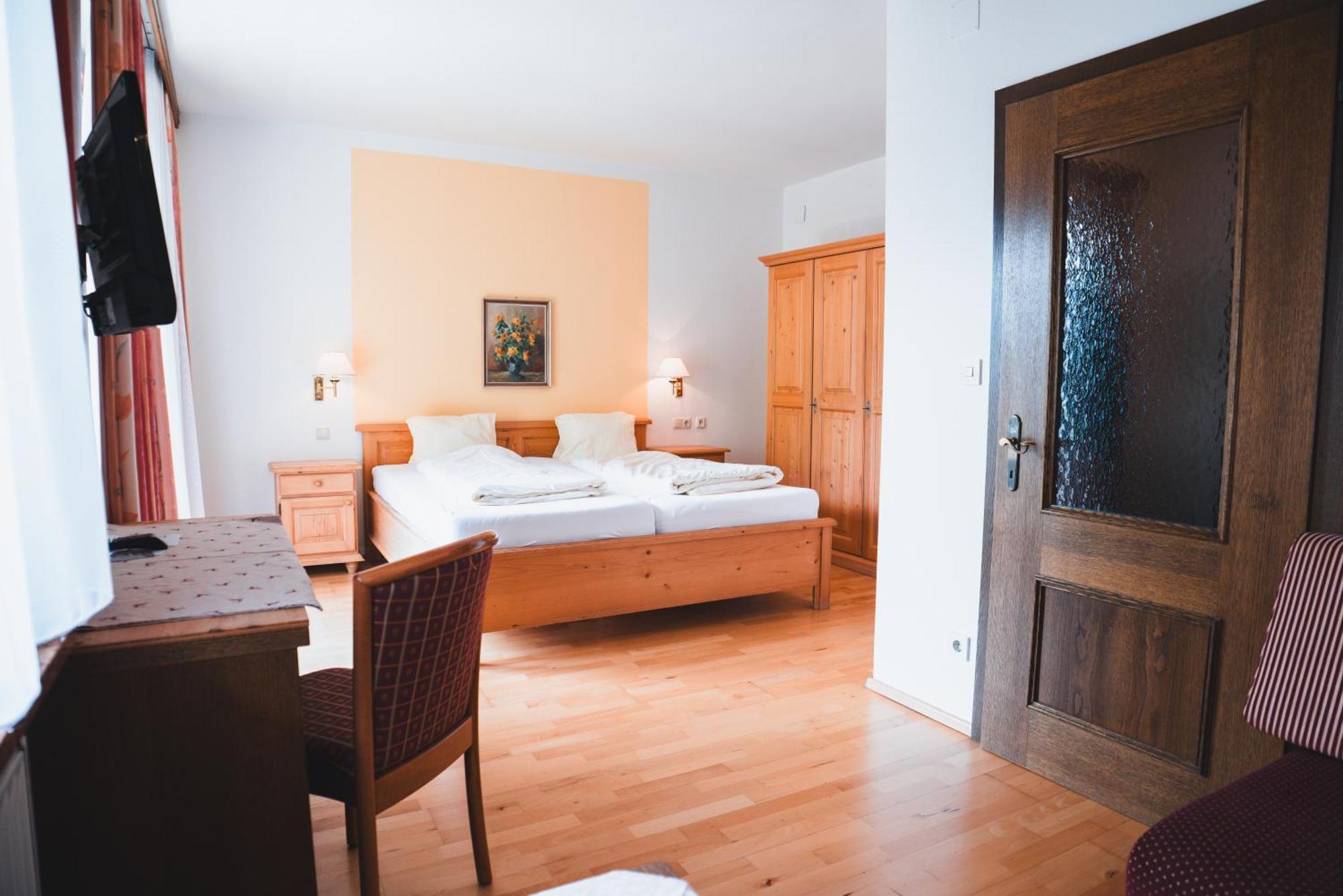Hotel Rauscher - Das Naturteichparadies Bad Hofgastein Buitenkant foto