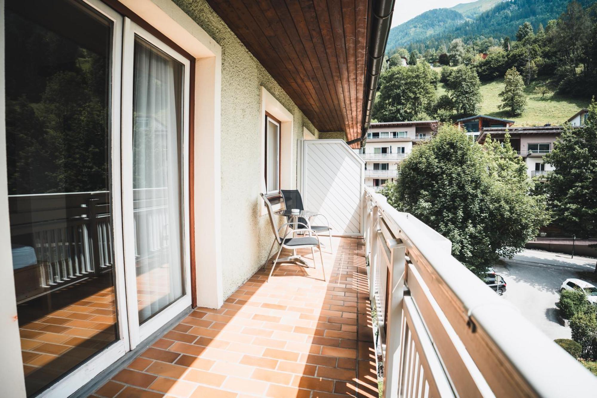Hotel Rauscher - Das Naturteichparadies Bad Hofgastein Buitenkant foto