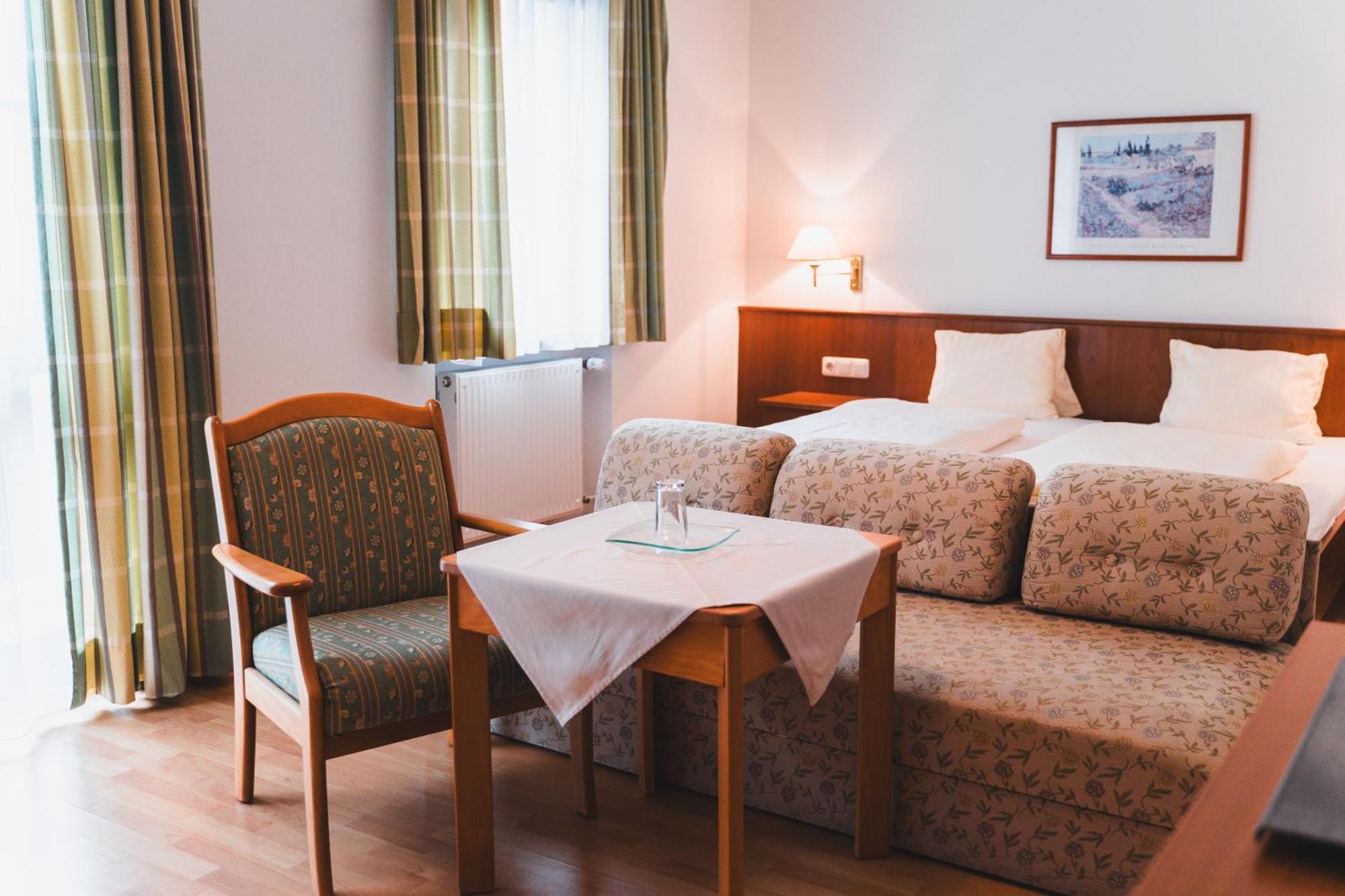 Hotel Rauscher - Das Naturteichparadies Bad Hofgastein Buitenkant foto
